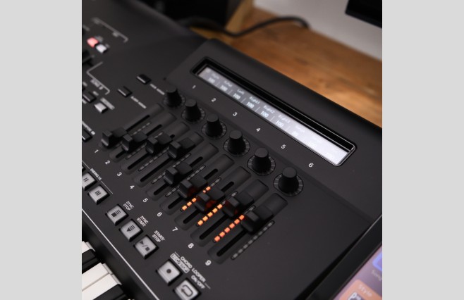 Display Model Yamaha Genos2 Keyboard & Speakers - Image 25